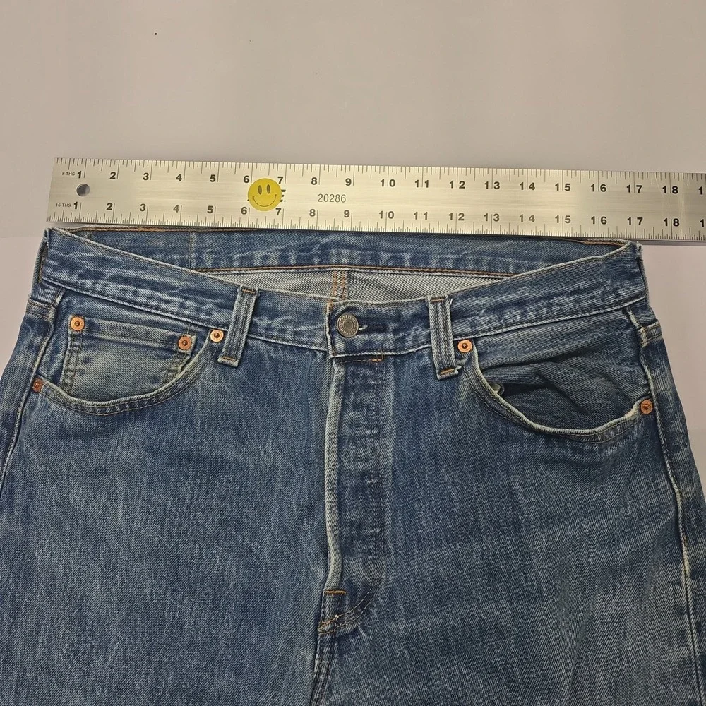Levi's 501 Original Fit Button Fly Blue‎ Denim Jeans Mens 34x32 Medium Wash